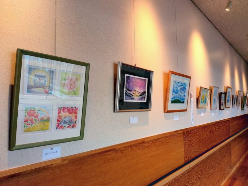 「パステルシャインアー卜で巡る春夏秋冬」展